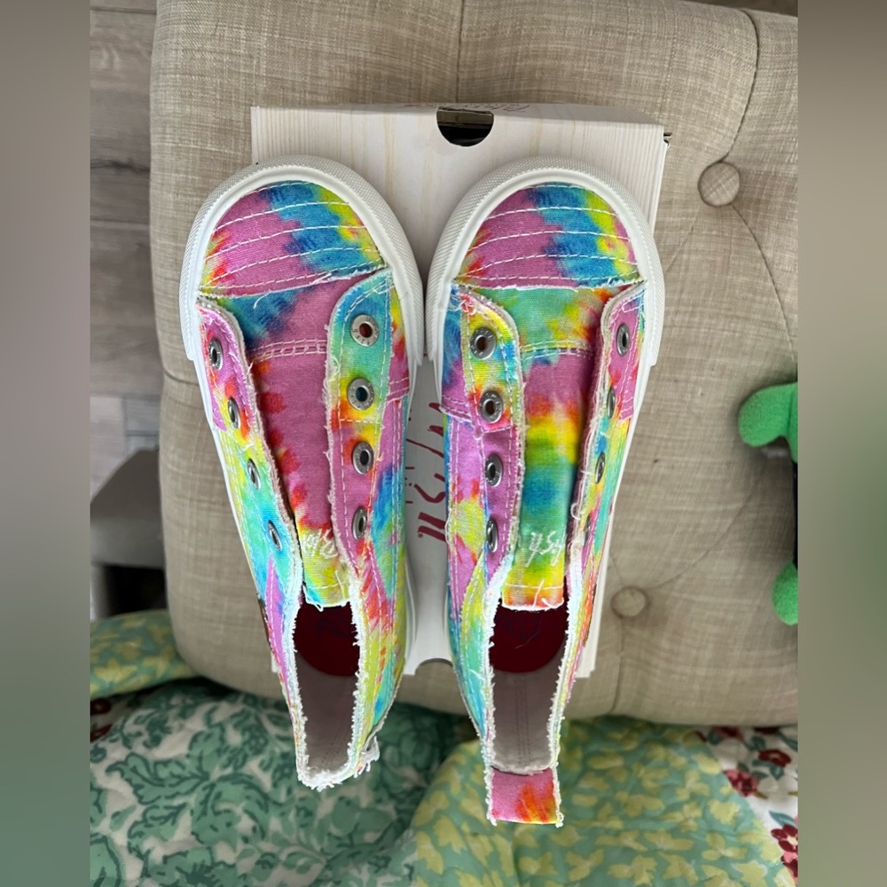Never Been Worn…Girls Size 12 tie-dye Blowfish sneakers